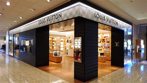 louis vuitton locations near me